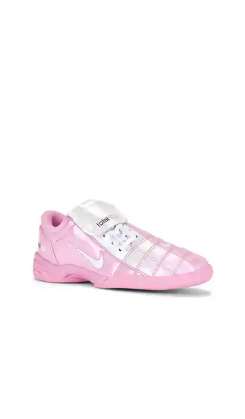 Nike Total 90 SE Sneaker in Pink. - size 10 (also in 5.5, 6, 6.5, 7, 7.5, 8, 8.5, 9, 10.5, 5, 9.5)