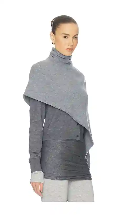 Helsa Loxley Asymmetric Cape in Grey. - size L (also in M, S, XL, XS, XXS)