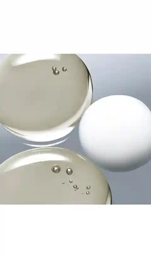 Dr. Barbara Sturm Super Anti-Aging Dual Serum in Beauty: NA.