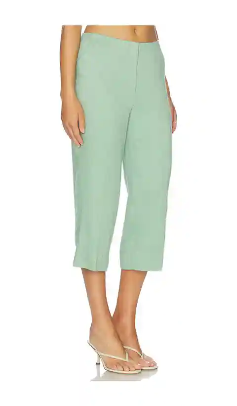 Theory Capri Linen Viscose Pants in Sage. - size 0 (also in 00, 2, 4, 6, 8)