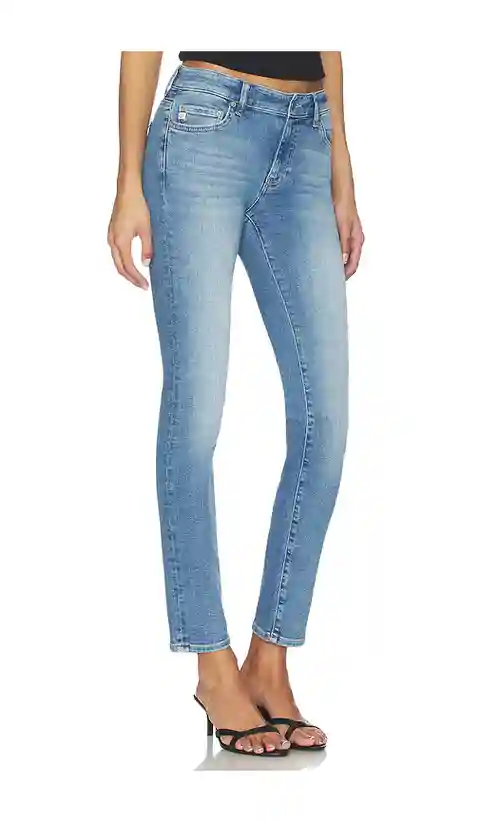 AG Jeans Prima Cigarette in Blue. - size 24 (also in 32)