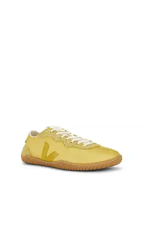 Veja Jitsu x Baserange Sneaker in Lemon. - size 41 (also in 42, 43, 44, 45, 46)