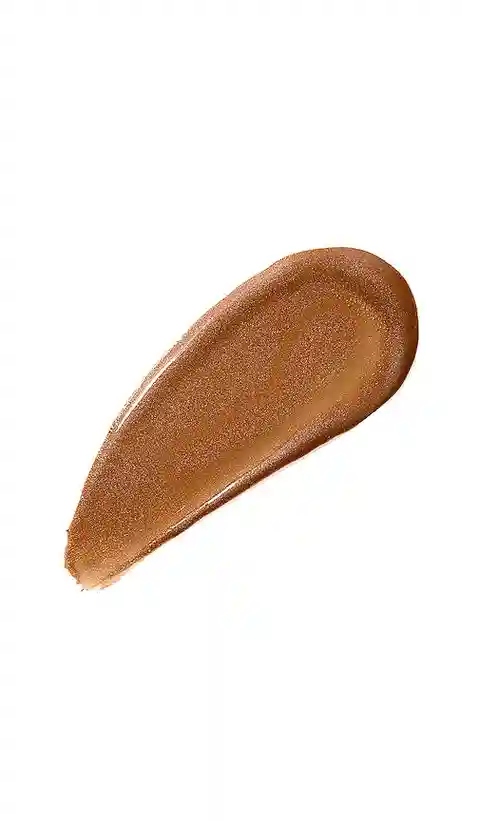 Charlotte Tilbury Hollywood Contour Wand in Medium Deep.
