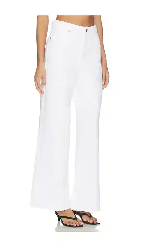 ROLLA'S Relaxed Sailor Jeans in White. - size 23 (also in 26, 24, 25, 27, 28, 29, 31, 32, 33, 34)