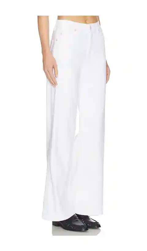 AG Jeans Saige Wide Leg Jeans in White. - size 27 (also in 26, 23, 24, 28, 30, 31, 32)