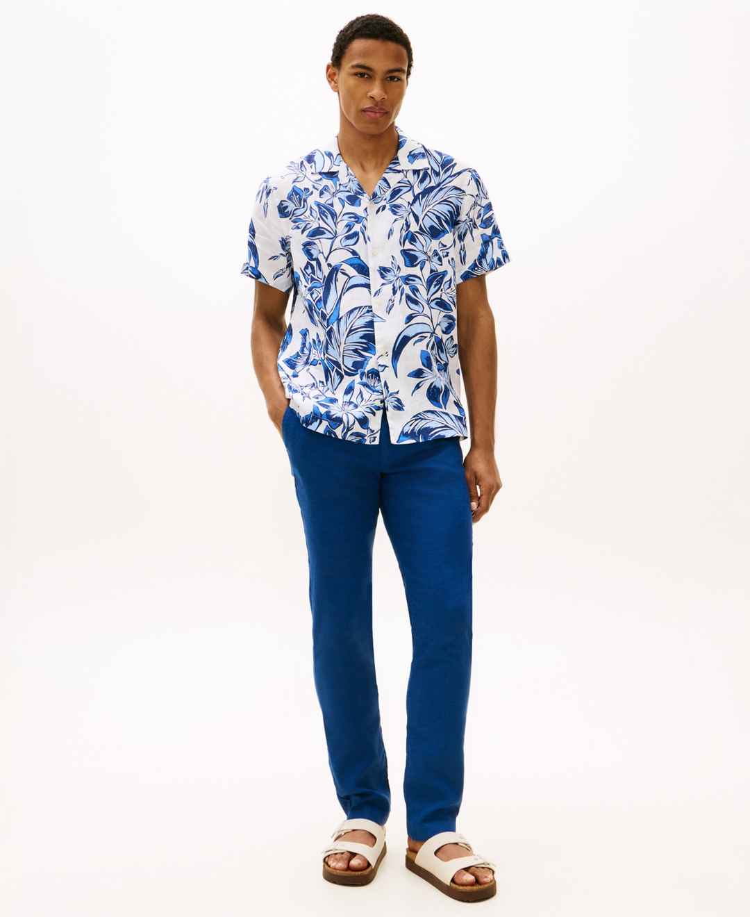 Tommy Hilfiger Men's Linen All-Over Floral Short-Sleeve Print Shirt - White/Blue