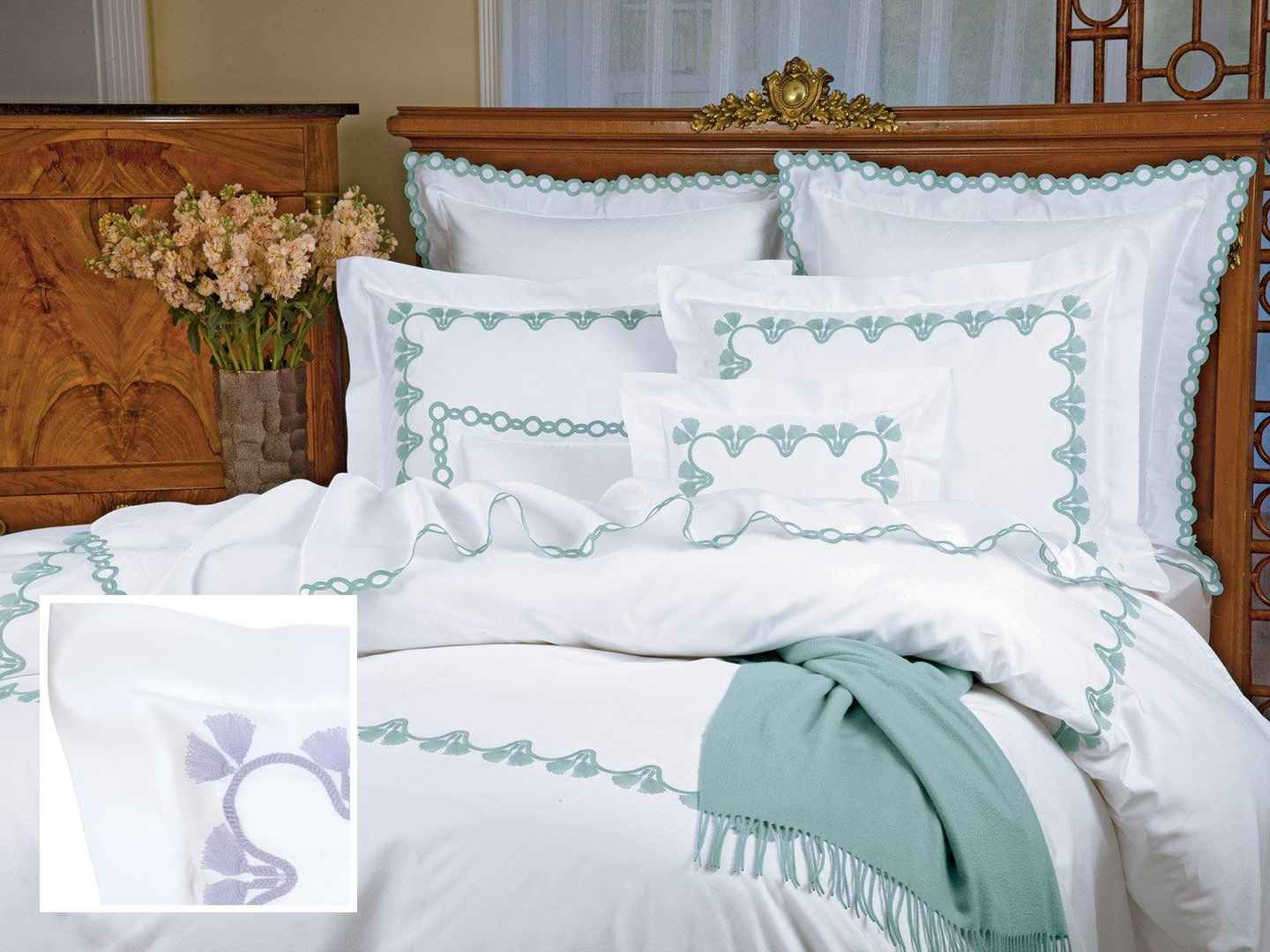 Tassels Shams,Lilac (Neckroll )